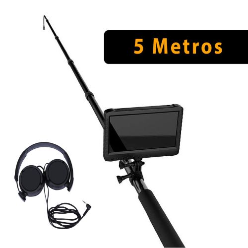 Foto de camara telescopica extendida a 5 metros, con audifonos.