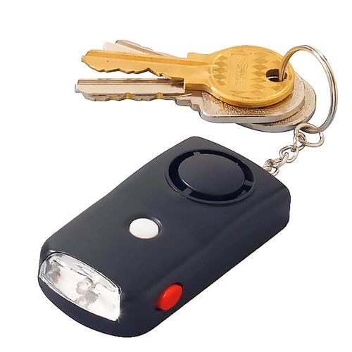 foto del producto alarma personal con boton y llaves referenciales para dememostrar su tamaño