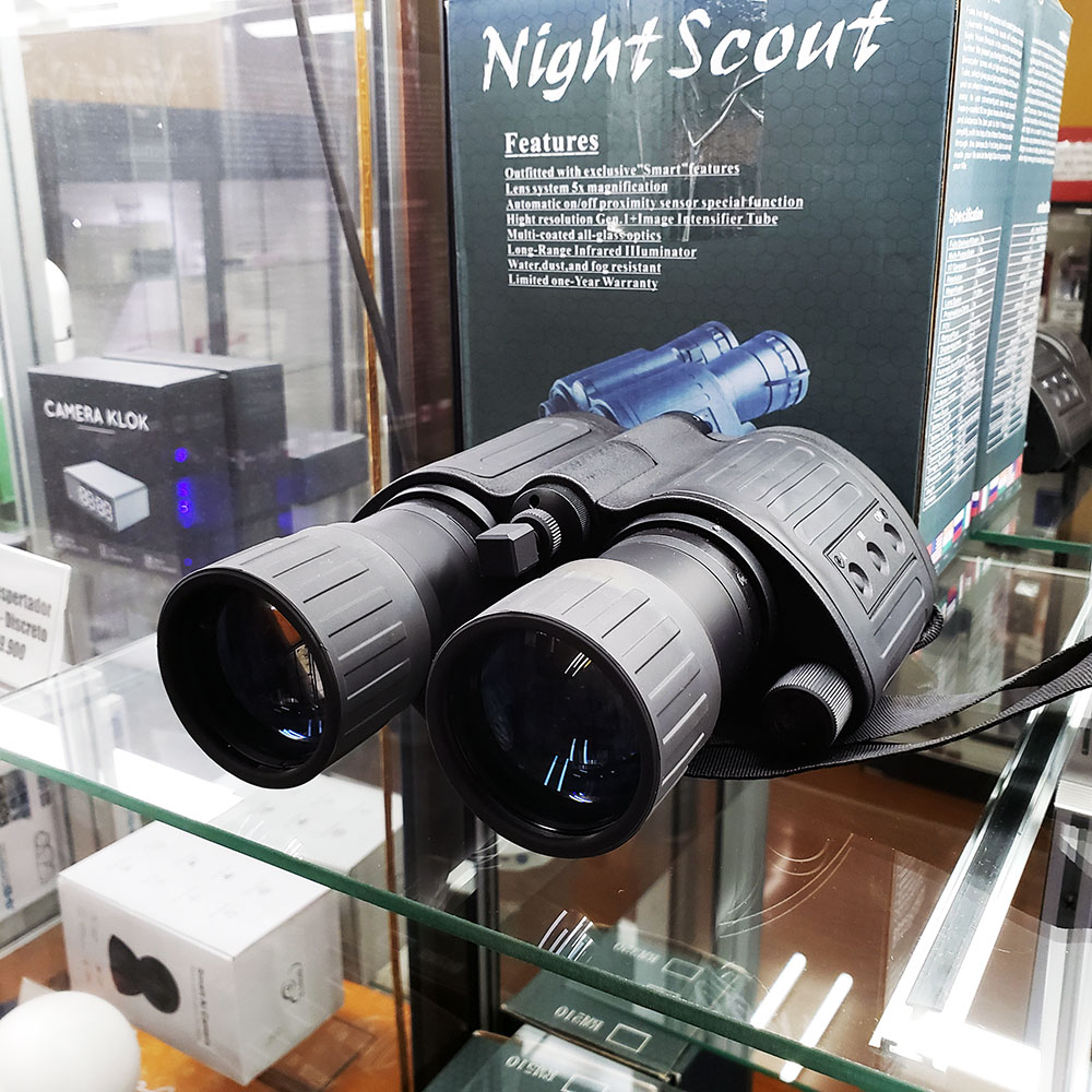 Fotografia de un vison nocturno en una de las vitrinas